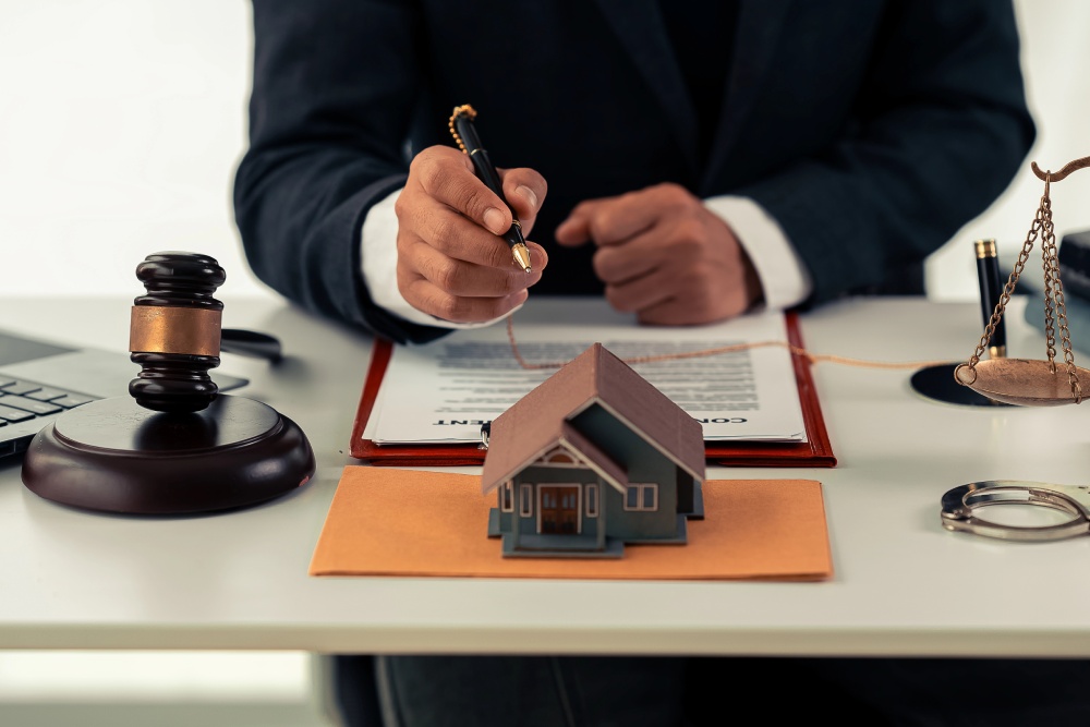Do I Need A Lawyer To Sell My House?