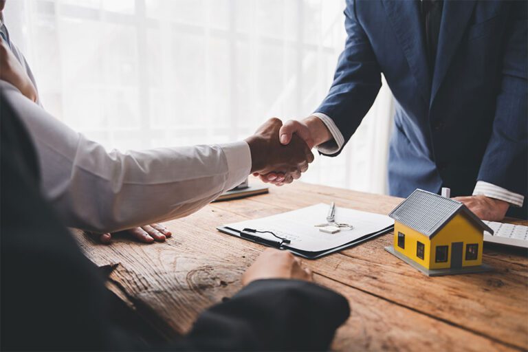Checklist For Selling A House: A Guide For Homeowners